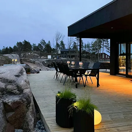 Charming & Modern Cabin, Close To Holiday home *