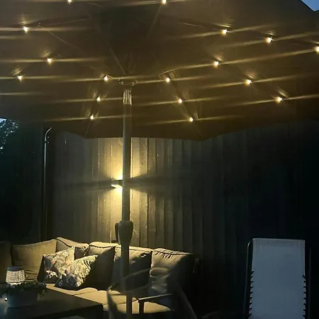 Charming & Modern Cabin, Close To *