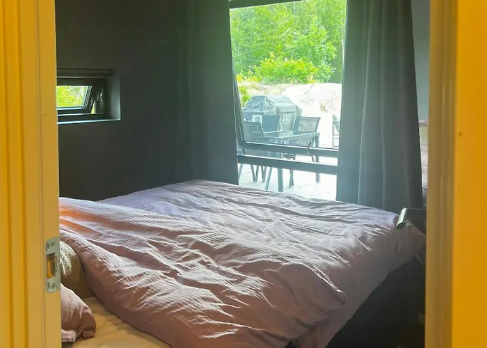 Holiday home Charming & Modern Cabin, Close To *