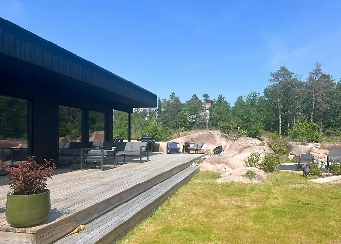 Holiday home Charming & Modern Cabin, Close To