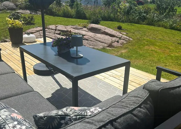 Charming & Modern Cabin, Close To