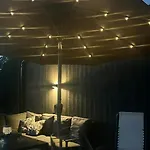 Charming & Modern Cabin, Close To *